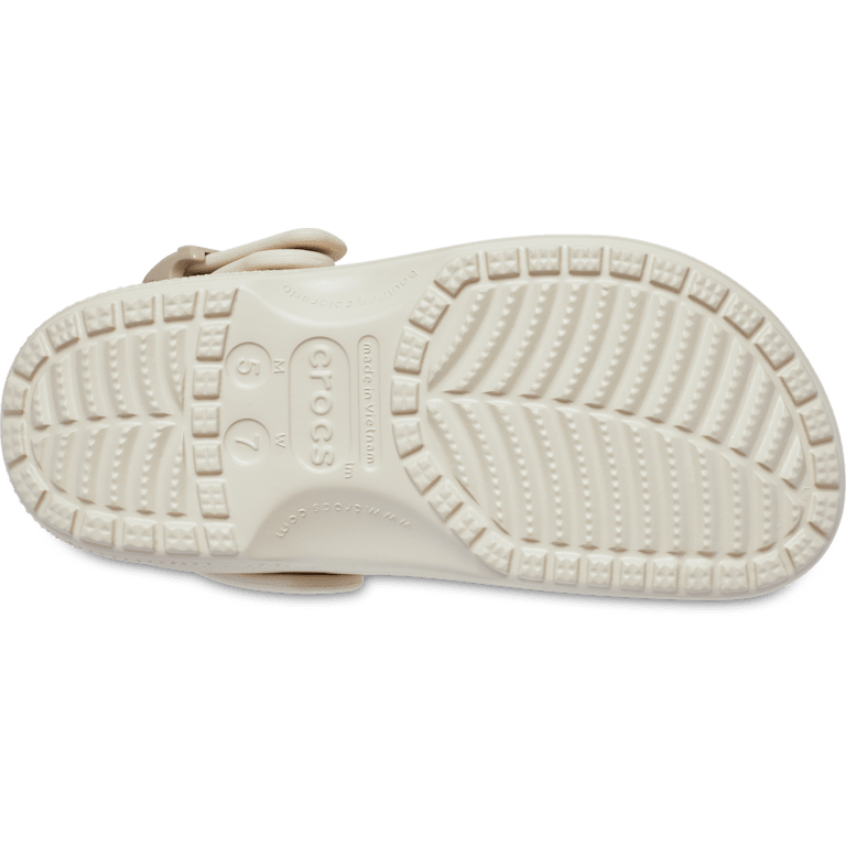Classic Enamel Buckle Clog
