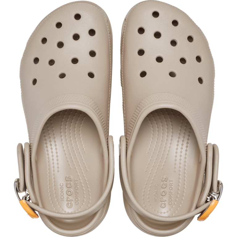 Classic Platform Dipped Buckle Clog